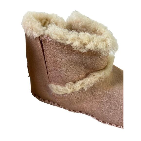 Ugg Lemmy 1012146I Baby Girl Pink Moccasisn Shearling Lined Suede Boots 4 / 5 - Picture 3 of 16